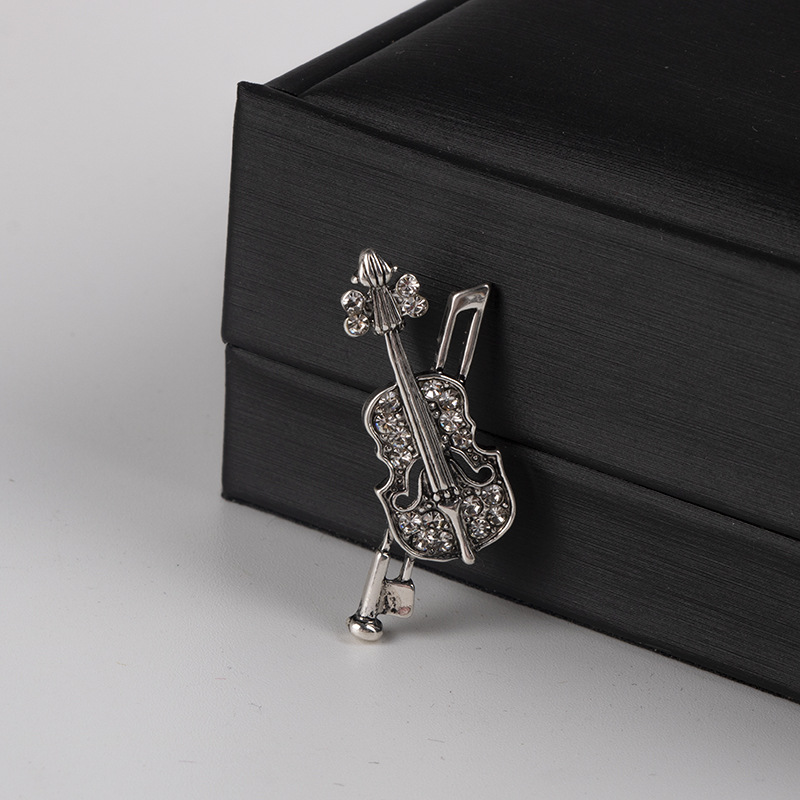 Kryształowa broszka skrzypce B – Men Accessories Brooch recenzja i cena