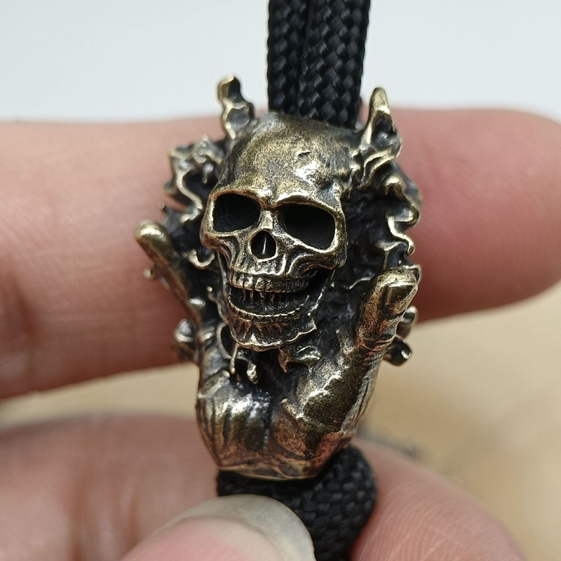 Palm czaszka głowa mosiężny nó – Bead Bracelet Men recenzja i cena